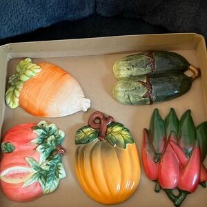 Vintage ceramic wall hangings